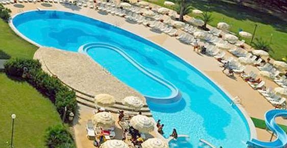 Bluserena village