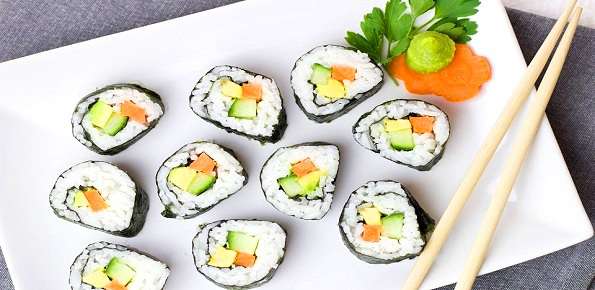 sushi, cucina giapponese