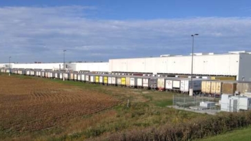 magazzino, centro logistico