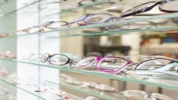 occhiali, ottica