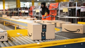 amazon magazzinieri, logistica