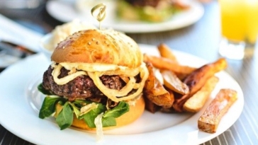 hamburger, fast food