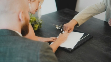 Lavoro, assunzioni, contratto
