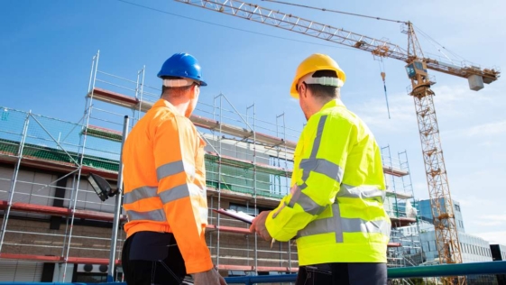 operai, tecnici, ingegneri, cantieri