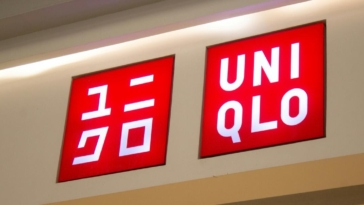 UNIQLO, Azienda, Assunzioni