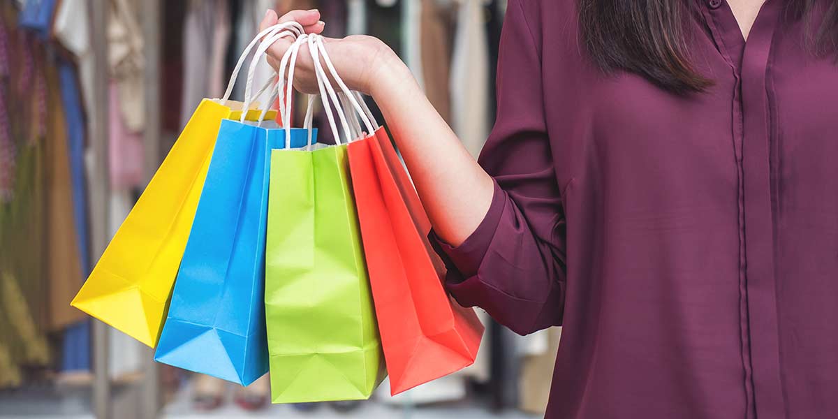 Centro Commerciale, Negozi