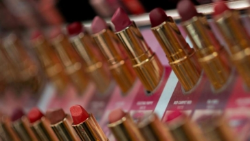 Profumerie Esserbella, eb