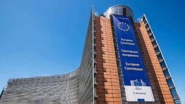 Tirocini Blue Book, Commissione Europea