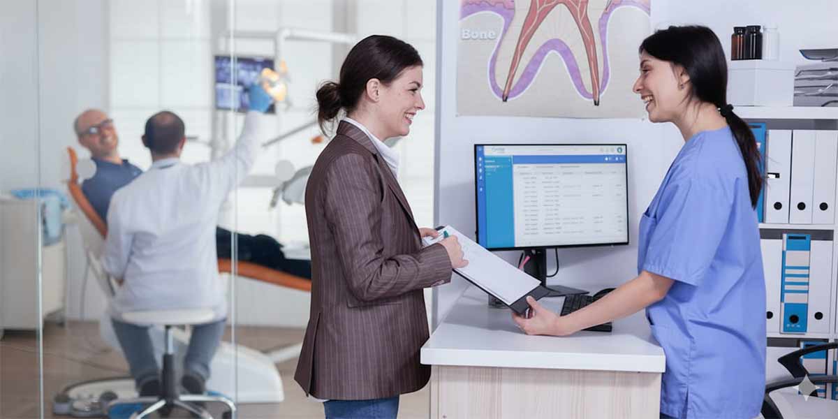 receptionist, dentista, studio dentistico