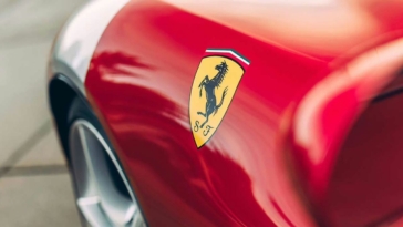 Ferrari, automobile
