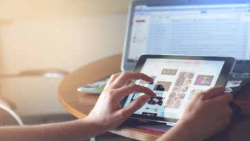 Lavoro, Web