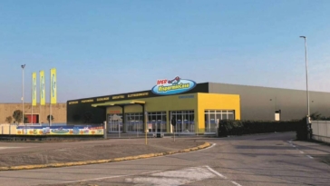 Risparmio Casa, negozi