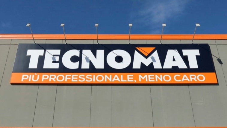 Tecnomat, insegna