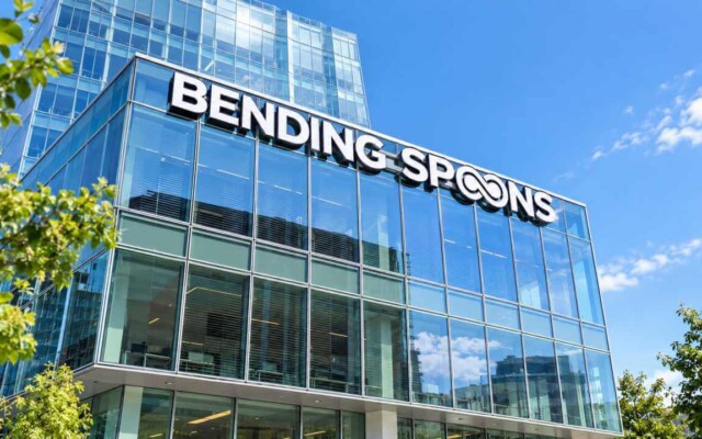 Bending Spoons, sede