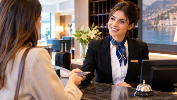 receptionist hotel