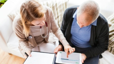 colf, badanti, infermiera, anziani, aiuti, caragiver