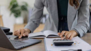 Consulenza finanziaria, finanza