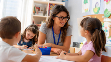 funzionari servizi educativi